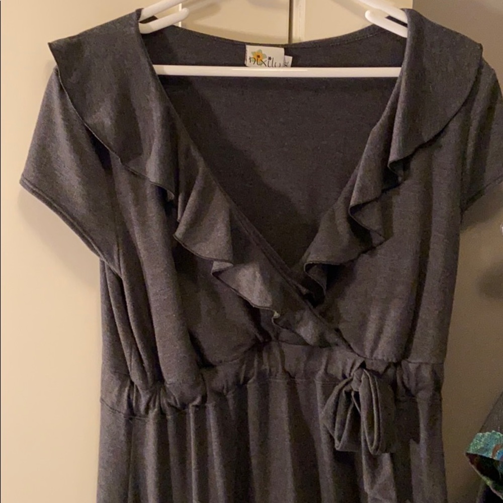 Nixilu maternity and nursing dress